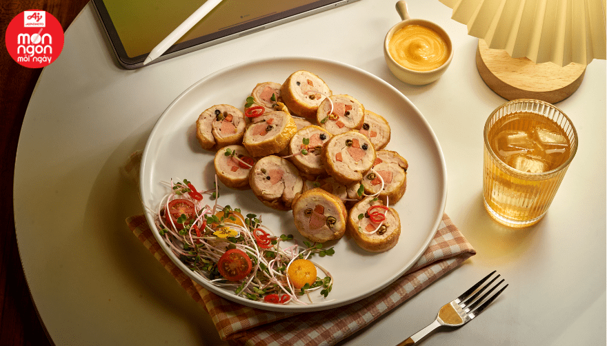 13. GA CUON XUC XICH OT XIEM XANH