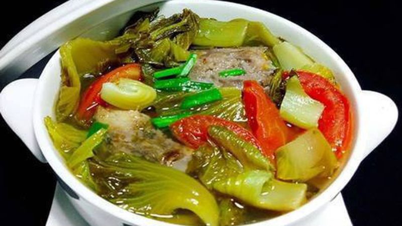 Cá dưa xám nấu canh chua