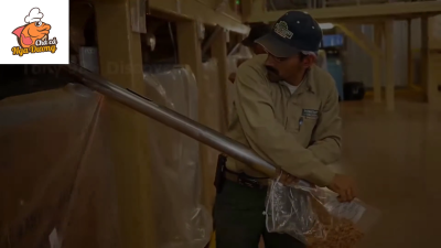 1. nong-dan-my-san-xuat-hang-ty-tan-thuc-pham-nhu-the-nao-non